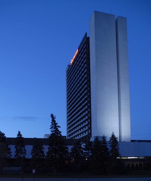 Sheraton Bloomington as seen from the Hotel Sofitel